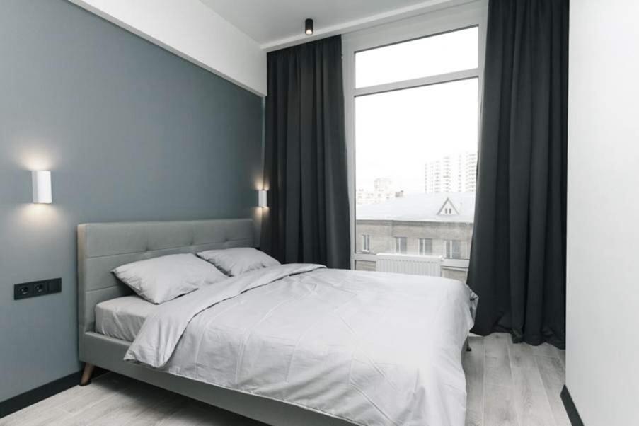 Hotrent Pechersk Lesy 20/22 Kiev Luaran gambar